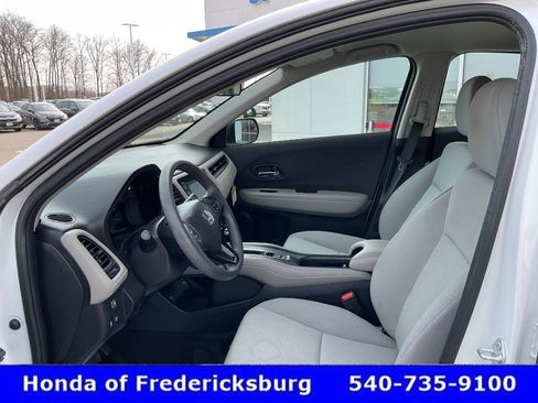 Used 2022 Honda HR-V LX image 26