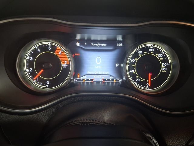 Used 2022 Jeep Cherokee Latitude Lux w/ Mopar Interior Package AWD/4WD image 18