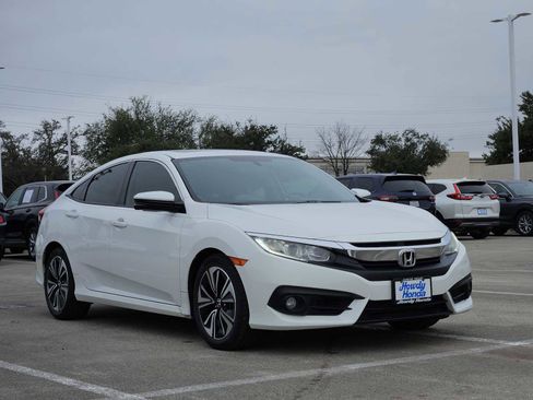 Used 2018 Honda Civic EX-T image 3