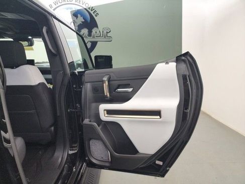 New 2025 GMC Hummer EV 3X w/ LPO, Dark Essentials Package image 23