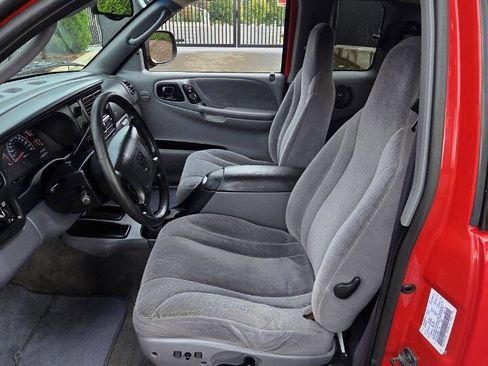 Used 2000 Dodge Dakota Sport image 9
