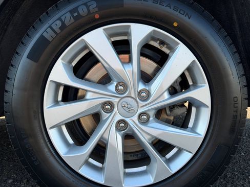 Used 2021 Hyundai Tucson Value FWD image 9