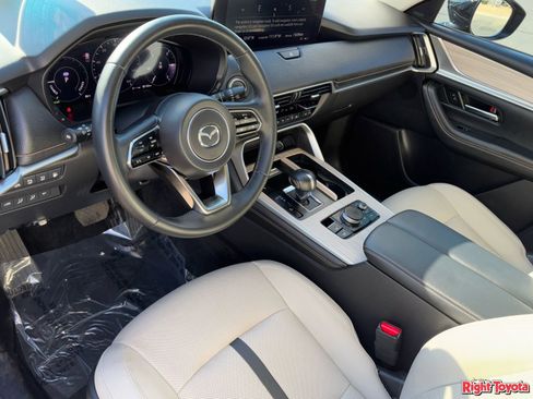 Used 2025 MAZDA CX-70 Plug-In Hybrid w/ Premium Pkg image 18