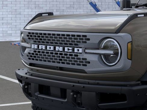 New 2026 Ford Bronco Badlands image 19
