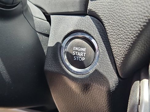 Used 2024 Toyota RAV4 XLE FWD image 20