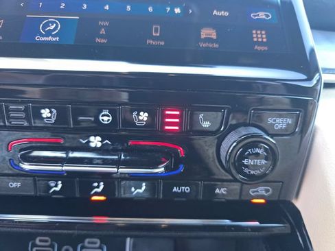 Certified 2023 Jeep Grand Cherokee L Limited w/ Luxury Tech Group II RWD image 16