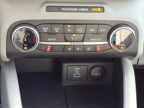 Certified 2023 Ford Escape Active AWD/4WD image 17