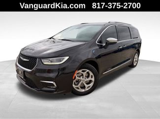 Used 2021 Chrysler Pacifica Limited w/ Uconnect Theater Family Group video 1