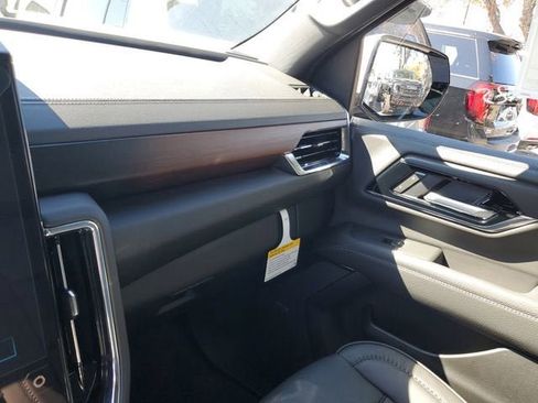 New 2026 GMC Yukon Denali image 25