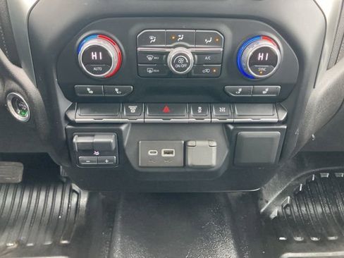 Used 2022 Chevrolet Silverado 3500 LT w/ Convenience Package image 29