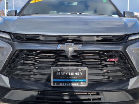 Certified 2024 Chevrolet Blazer RS w/ Driver Confidence II Package image 9