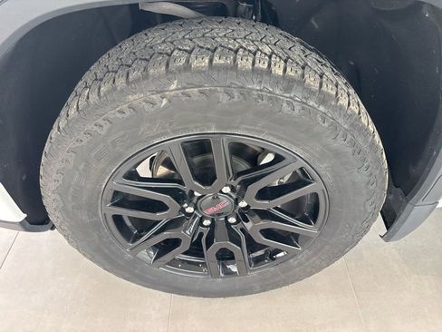 Used 2024 GMC Sierra 1500 Elevation AWD/4WD image 7