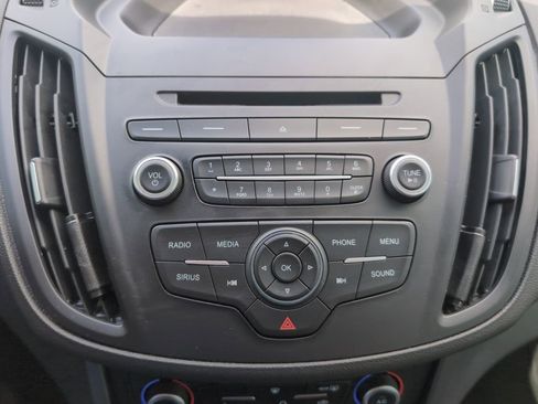 Used 2018 Ford Escape SE FWD image 12