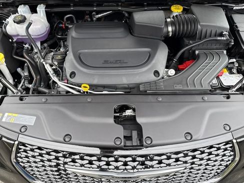 New 2026 Chrysler Pacifica Select image 28