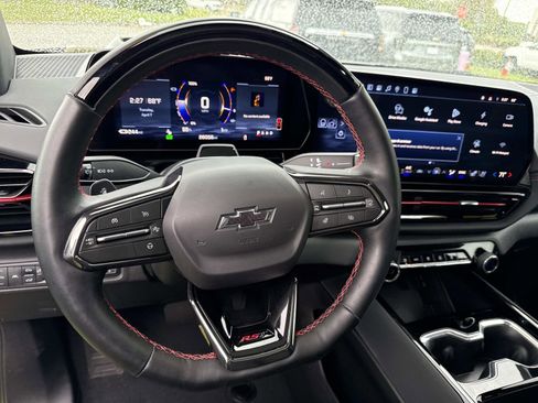 Used 2025 Chevrolet Silverado EV RST image 26