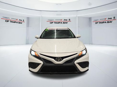 Used 2023 Toyota Camry SE FWD image 8