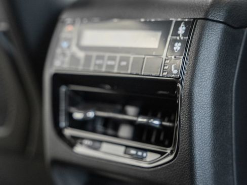 New 2026 Jeep Grand Cherokee L Limited AWD/4WD image 32