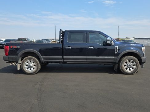 Used 2022 Ford F350 Platinum w/ FX4 Off-Road Package AWD/4WD image 9