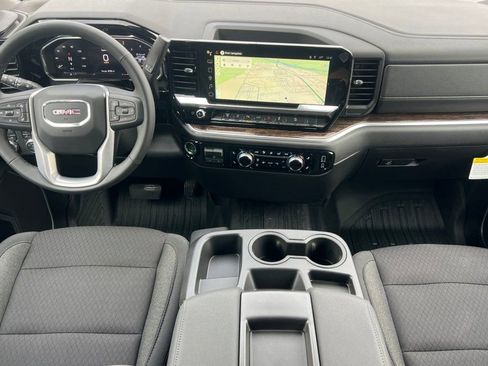 New 2026 GMC Sierra 2500 SLE AWD/4WD image 10