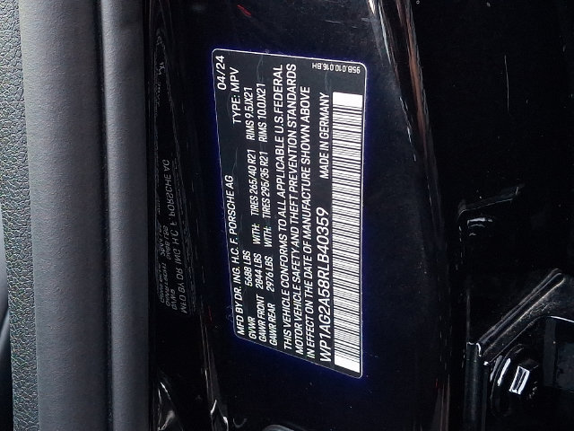 Certified 2024 Porsche Macan S AWD/4WD image 29