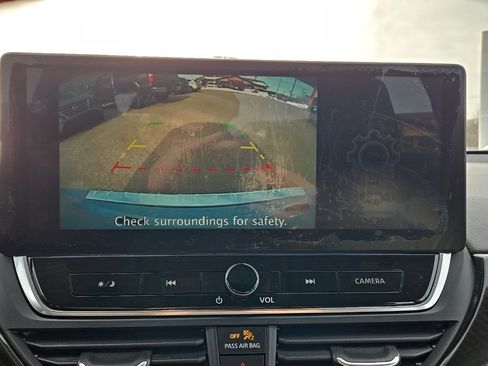 Used 2023 Nissan Altima 2.5 SR w/ SR Premium Package image 21