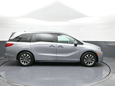 Certified 2023 Honda Odyssey EX-L image 5