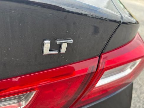 Used 2024 Chevrolet Malibu LT FWD image 7