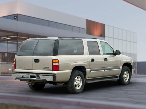 Used 2003 Chevrolet Suburban LS w/ LS Preferred Equipment Group image 11
