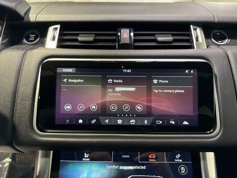 Used 2018 Land Rover Range Rover Sport SE image 18