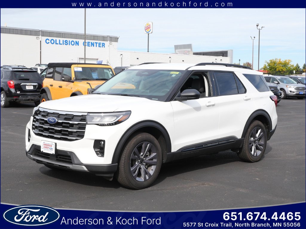 Used 2026 Ford Explorer Active w/ Active Comfort Package AWD/4WD image 1