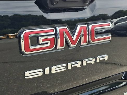 Used 2025 GMC Sierra 1500 Elevation w/ X31 Off-Road Package AWD/4WD image 33