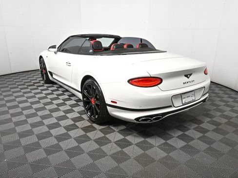 Used 2021 Bentley Continental GT image 47