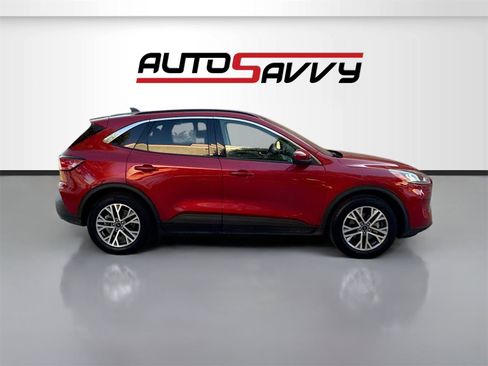 Used 2022 Ford Escape SEL image 8