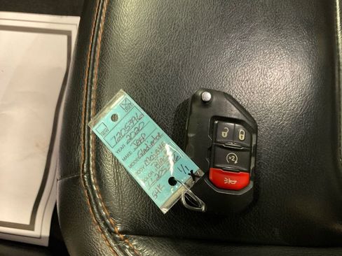 Used 2020 Jeep Gladiator Mojave w/ Dual Top Group image 27