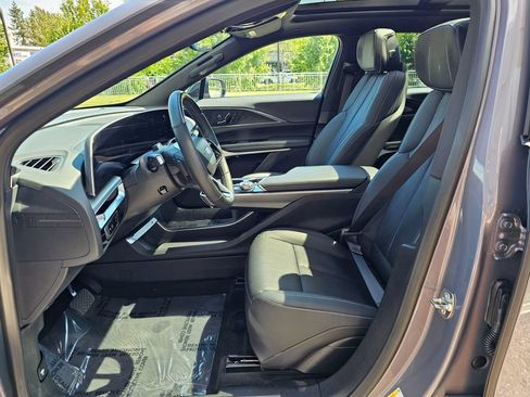 Certified 2024 Cadillac Lyriq Luxury AWD/4WD image 20
