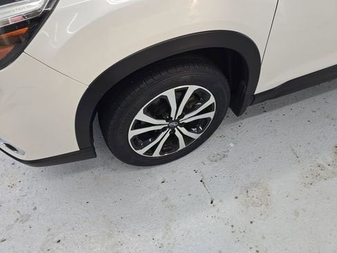 Used 2021 Subaru Forester Limited w/ Popular Package #3 image 9