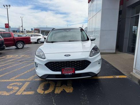 Used 2021 Ford Escape SEL w/ Technology Package FWD image 2