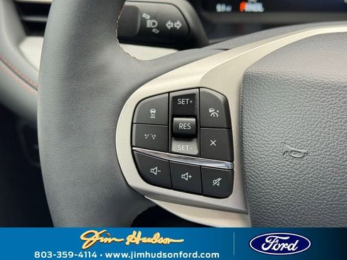 New 2026 Ford Explorer Active w/ Active Comfort Package image 28