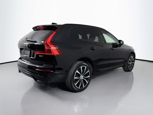 Certified 2024 Volvo XC60 B5 Plus w/ Protection Package Premier AWD/4WD image 5