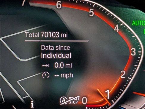 Used 2019 BMW 330i Sedan w/ Premium Package image 12