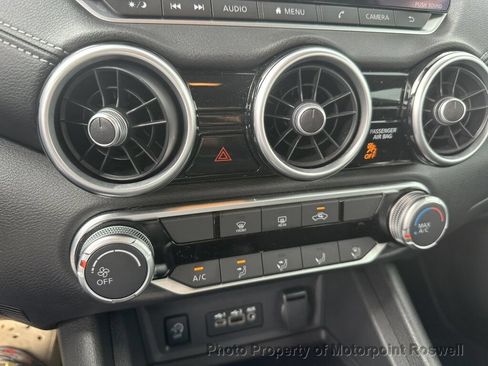 Used 2025 Nissan Sentra SV FWD image 14