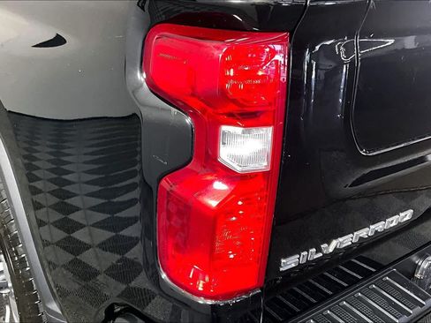 Certified 2022 Chevrolet Silverado 2500 Custom w/ Custom Value Package RWD image 25