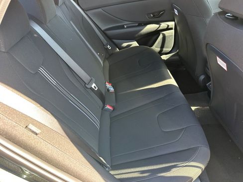 New 2025 Hyundai Elantra Sport image 15