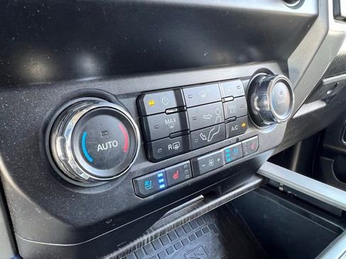 Used 2021 Ford F350 Lariat AWD/4WD image 43