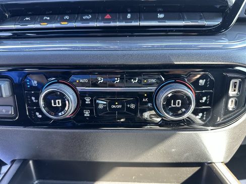 Used 2023 Chevrolet Silverado 1500 High Country AWD/4WD image 24