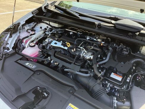 Used 2024 Toyota Prius Prime Premium FWD image 23
