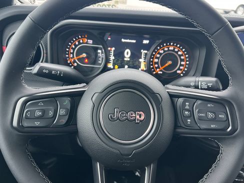 New 2026 Jeep Gladiator Rubicon AWD/4WD image 19