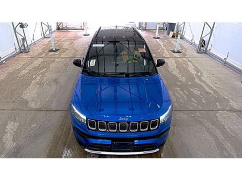 Used 2023 Jeep Compass Limited w/ Elite Group AWD/4WD image 2