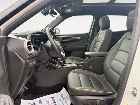Used 2024 Chevrolet TrailBlazer ACTIV w/ Convenience Package image 10