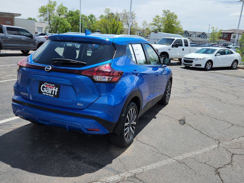 Used 2022 Nissan Kicks SV FWD image 12